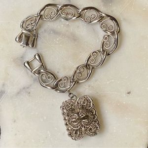 Vintage silver tone 7” bracelet filagree charm